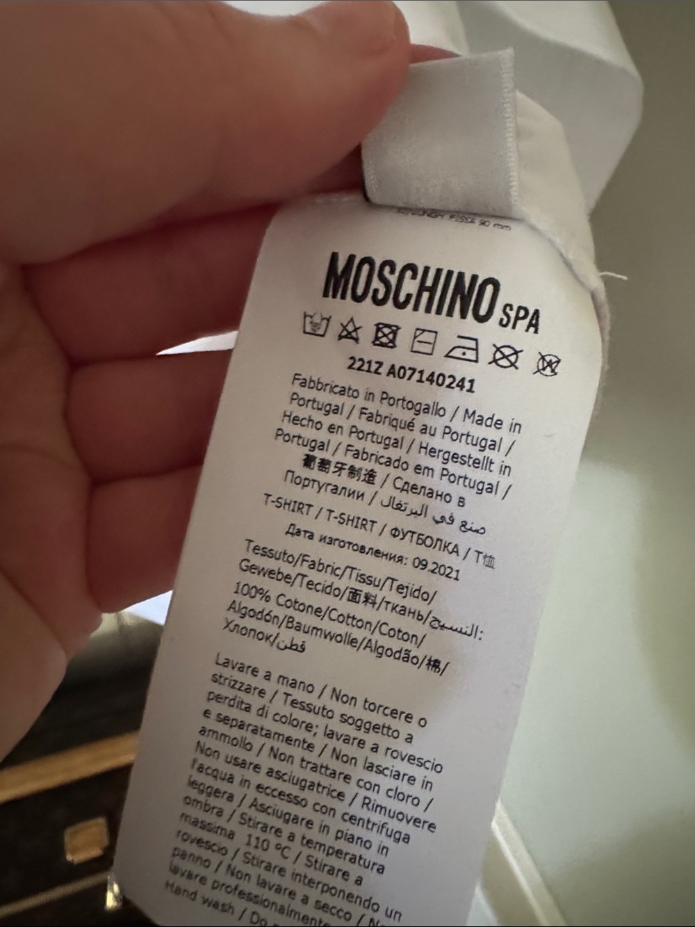 NEW Moschino Hamburger Logo Tee Size White Graphic Burger Tee Size L 50 - Picture 6 of 10